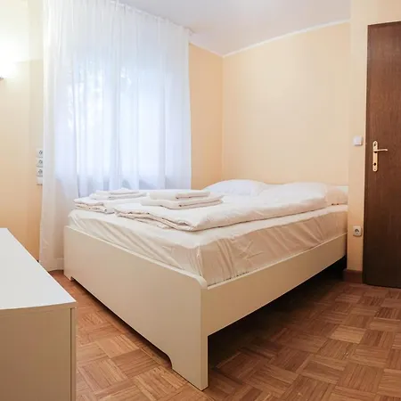 M16 Spacious And Bright Apartment Ljubljana