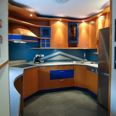 M16 Spacious And Bright *