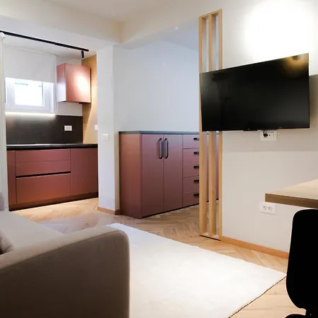 Apartman M16 *