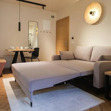 Apartman M16 *